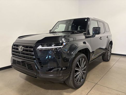 Used 2026 Lexus GX 550 w/ Accessory Package (2T) AWD/4WD image 7