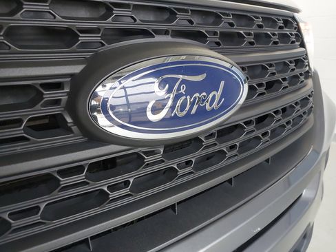 Used 2023 Ford Explorer 4WD image 31
