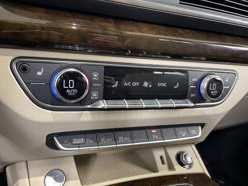 Used 2019 Audi Q5 2.0T Premium Plus w/ Premium Plus Package AWD/4WD image 17