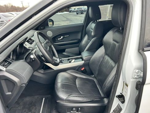 Used 2017 Land Rover Range Rover Evoque SE Premium image 15