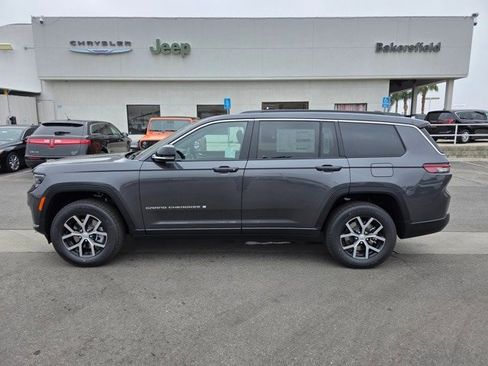 New 2025 Jeep Grand Cherokee L Limited image 5