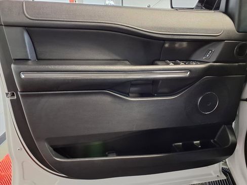 Used 2019 Ford Expedition XLT w/ Equipment Group 201A image 19