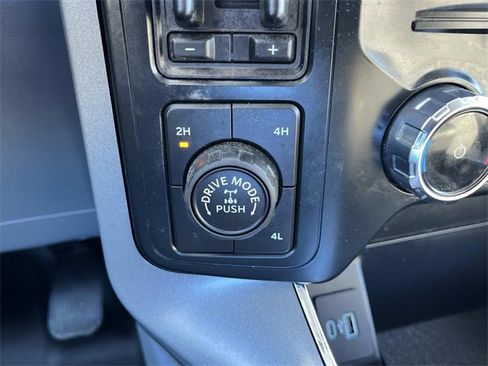 Used 2022 Ford F150 XLT w/ Equipment Group 302A High image 35