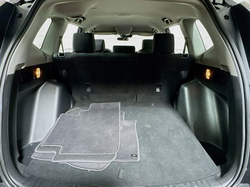 Used 2020 Honda CR-V LX image 23