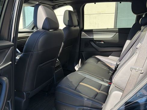 Used 2025 MAZDA CX-90 3.3 Turbo S w/ Premium Package image 13