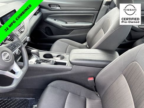 Certified 2025 Nissan Altima 2.5 SV FWD image 17