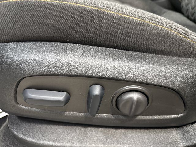 Used 2023 Chevrolet Equinox LT FWD image 26