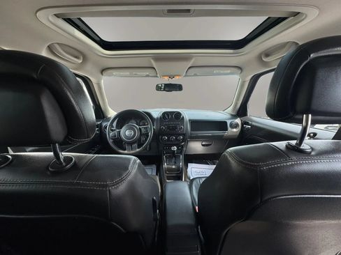Used 2016 Jeep Patriot High Altitude FWD image 15