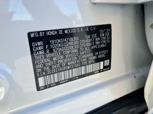 Certified 2025 Honda HR-V LX image 39