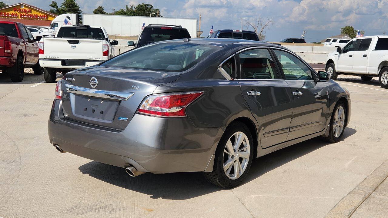 Used 2014 Nissan Altima 2.5 SV w/ Convenience Package FWD image 6