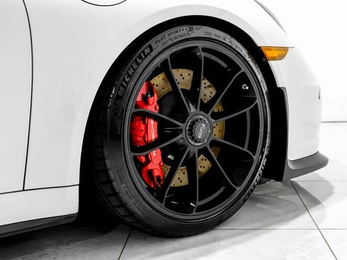 Used 2015 Porsche 911 GT3 image 58