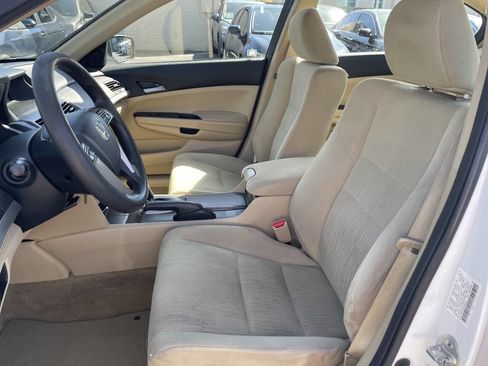 Used 2012 Honda Accord LX image 8