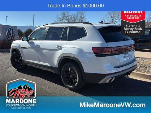 New 2026 Volkswagen Atlas Peak Edition image 4