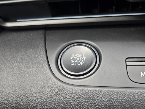 Certified 2025 Hyundai Elantra SEL FWD image 21