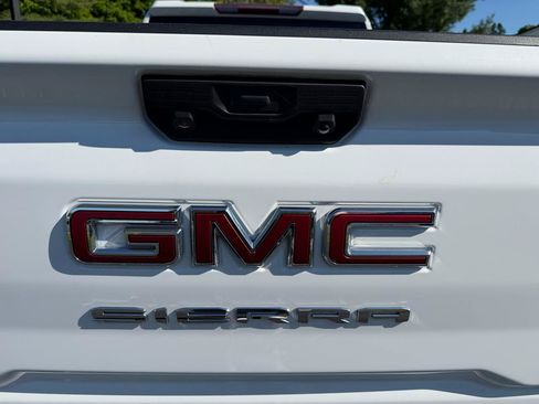 Used 2020 GMC Sierra 2500 4x4 Crew Cab w/ Convenience Package image 16