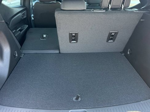 New 2027 Chevrolet Bolt LT w/ Comfort Package FWD image 15