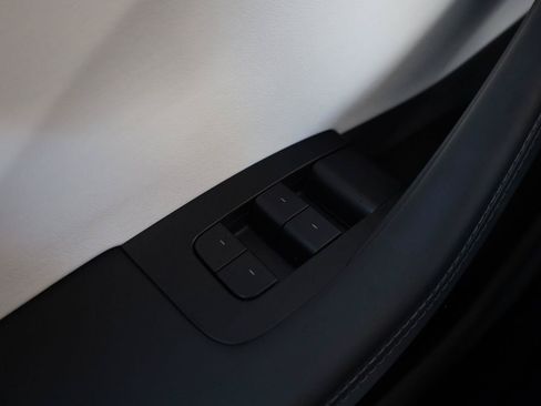 Used 2024 Tesla Model 3 Standard Range RWD image 36