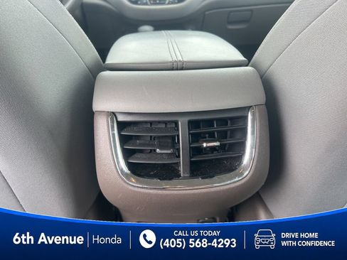 Used 2025 Chevrolet Malibu LT FWD image 19
