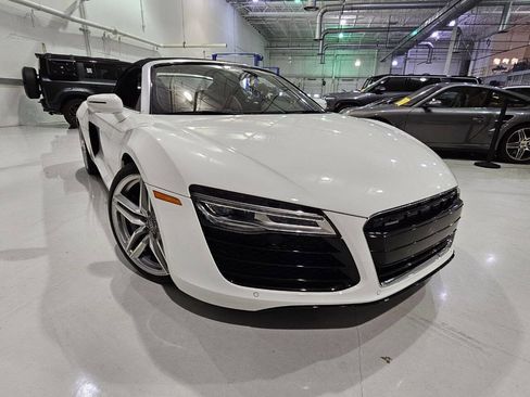 Used 2015 Audi R8 V8 image 7