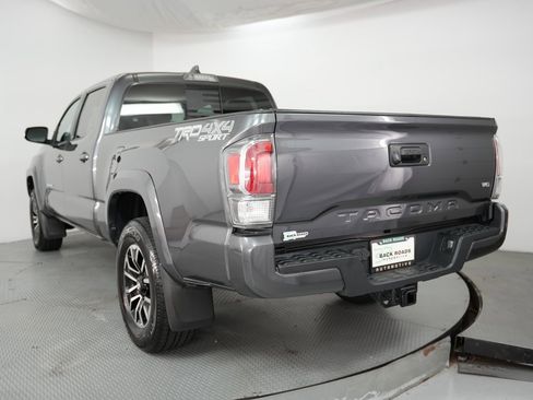 Used 2021 Toyota Tacoma TRD Sport image 7