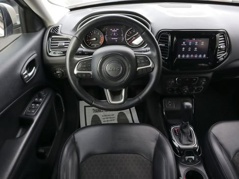 Used 2019 Jeep Compass Altitude image 29