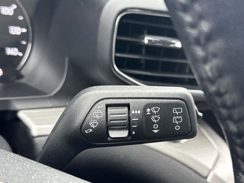 Used 2023 Ford Explorer XLT w/ Equipment Group 202A image 18