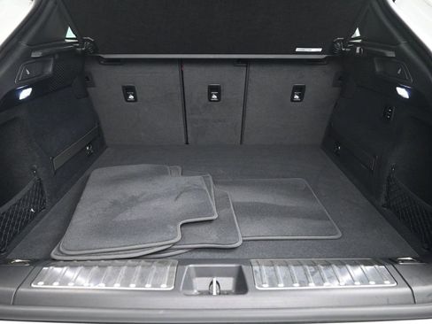 Used 2025 Porsche Macan Electric image 23