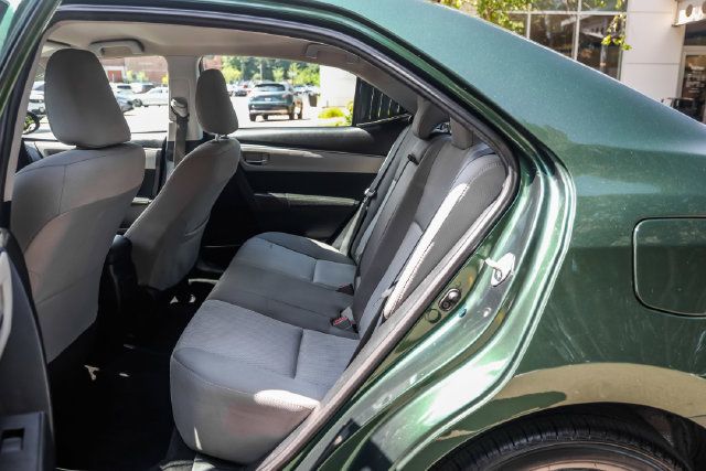 Used 2015 Toyota Corolla LE FWD image 22