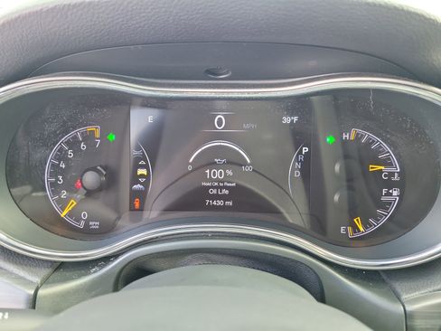 Used 2020 Jeep Grand Cherokee Limited image 24