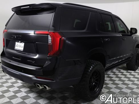 Used 2025 GMC Yukon AT4 w/ AT4 Premium Package AWD/4WD image 5