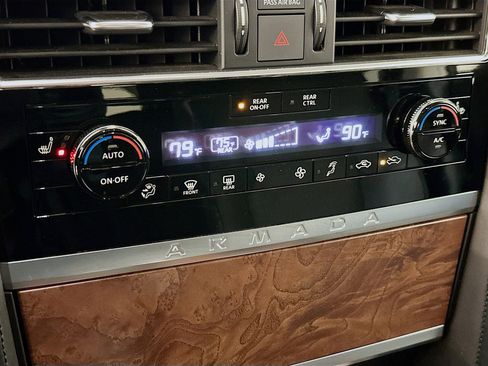 Used 2024 Nissan Armada SL AWD/4WD image 24