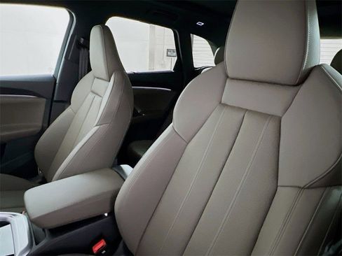 New 2025 Audi Q5 2.0T Premium Plus image 10