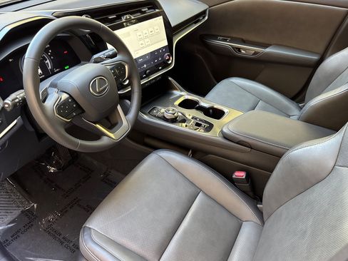 Certified 2023 Lexus RZ 450e Premium w/ Technology Package AWD/4WD image 4