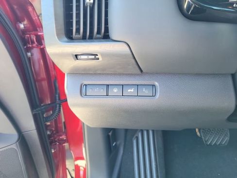 New 2026 Nissan Pathfinder Platinum image 10