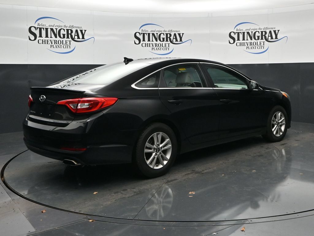 Used 2016 Hyundai Sonata SE FWD image 7