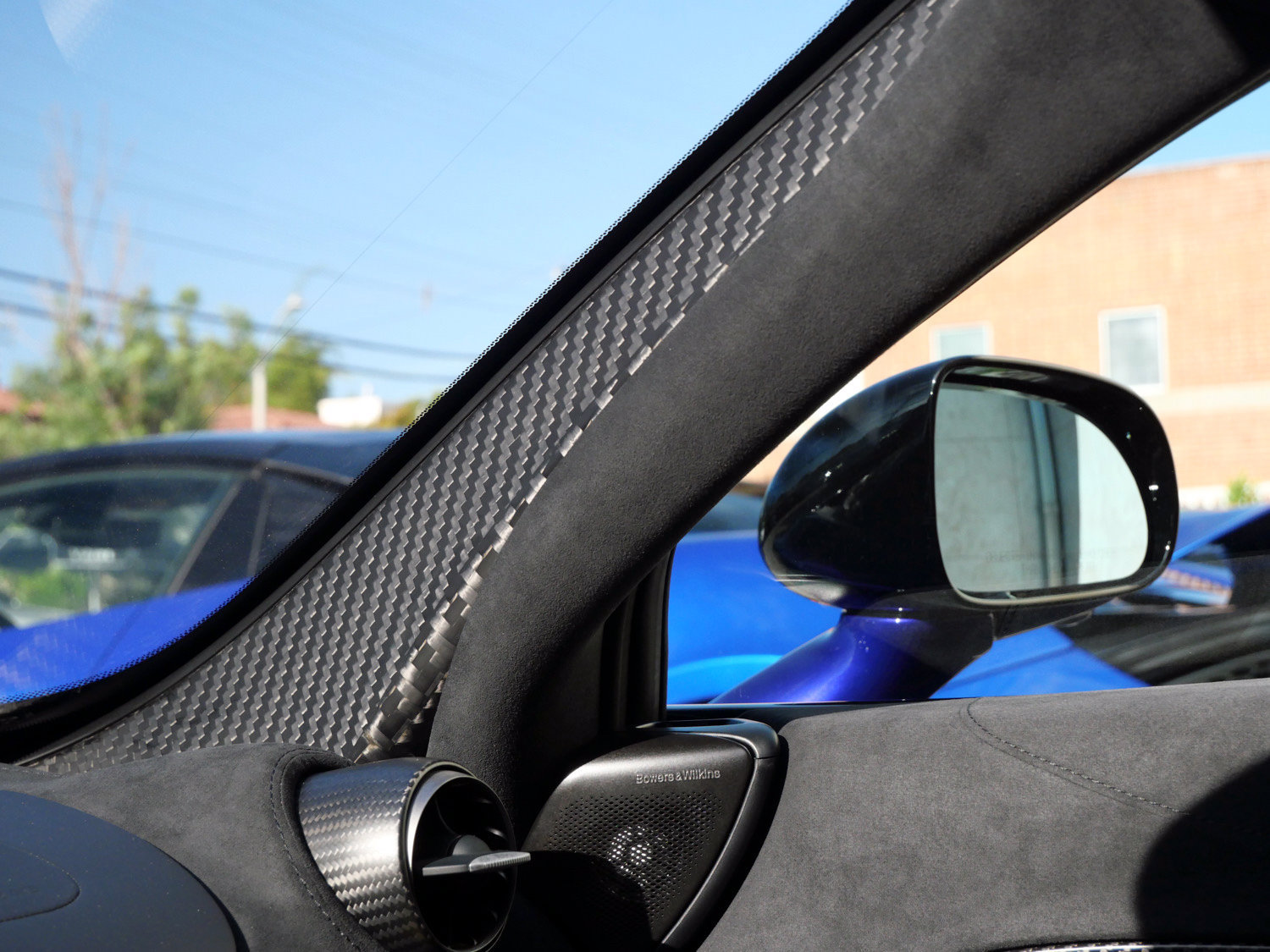 Used 2024 McLaren 750S Spider RWD image 19