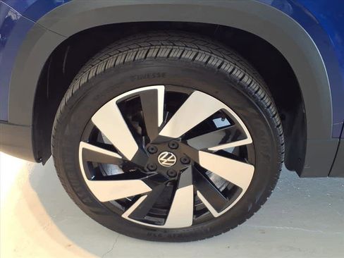 Certified 2023 Volkswagen Taos SEL AWD/4WD image 8