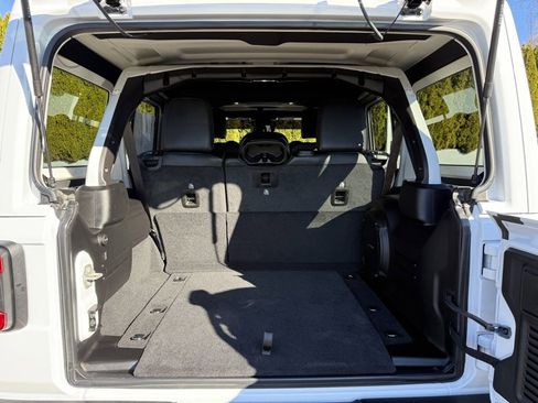 Used 2024 Jeep Wrangler Unlimited Rubicon image 7
