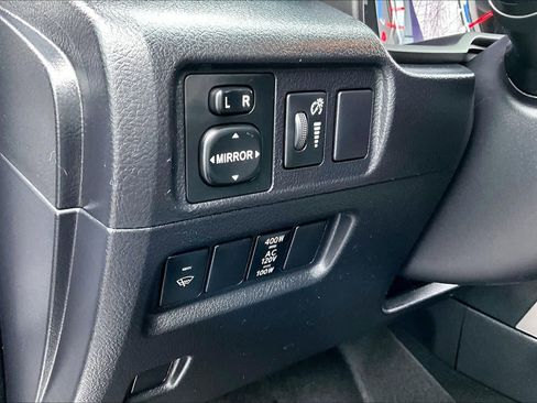 Used 2015 Toyota 4Runner SR5 image 31