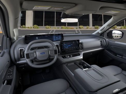 New 2026 Ford Expedition Max Active image 9