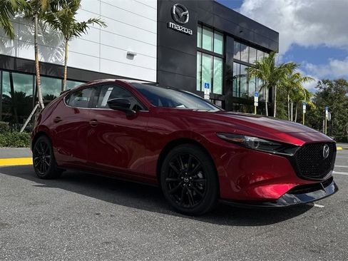 New 2026 MAZDA MAZDA3 Hatchback w/Premium Plus Pkg image 23