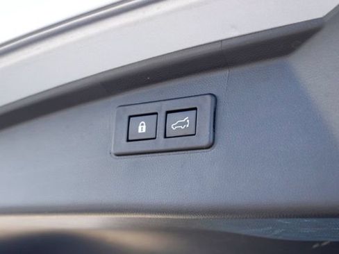 Used 2021 Subaru Outback Limited XT AWD/4WD image 4