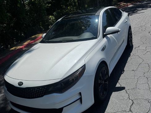 Used 2016 Kia Optima EX w/ Premium Package FWD image 7