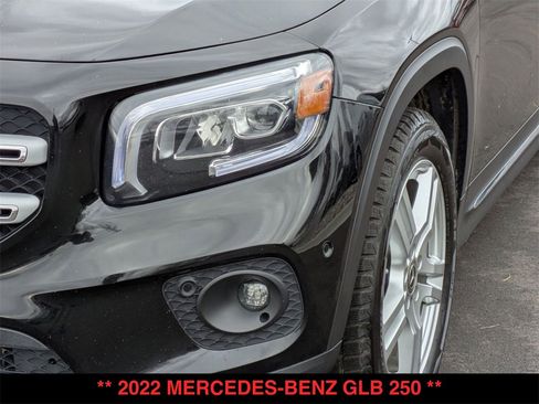 Used 2022 Mercedes-Benz GLB 250 4MATIC image 18