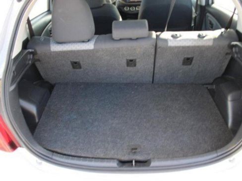 Used 2017 Toyota Yaris L image 28