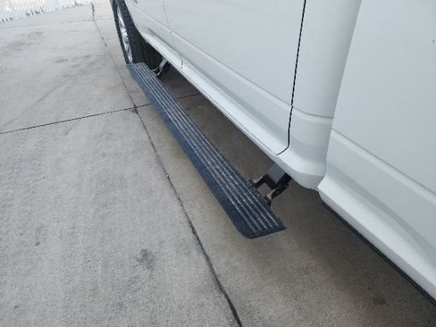 New 2026 RAM 2500 Laramie AWD/4WD image 26