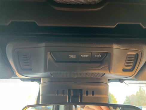 New 2026 Jeep Gladiator Sport image 33