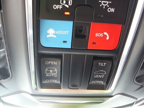 Certified 2023 Jeep Grand Cherokee L Laredo AWD/4WD image 35