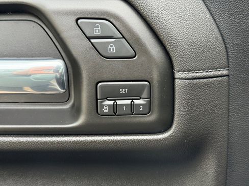 Used 2019 GMC Sierra 1500 Denali w/ Denali Ultimate Package image 11