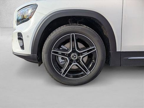 New 2026 Mercedes-Benz GLB 250 4MATIC image 8